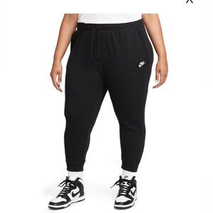 Nike Women’s Black Athletic Standard Fit Mid Rise Joggers Size 3X